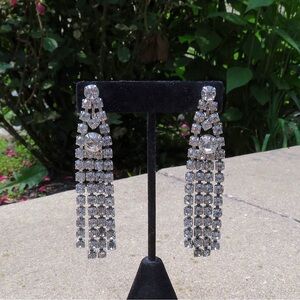 Vintage glam clear rhinestone screwback chandelier earrings 3.25”